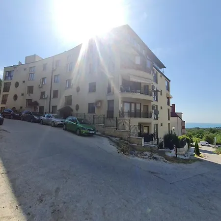 Port Natura Apartman Várna